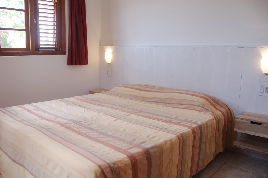 Bantopa Apartments Willemstad Bilik gambar