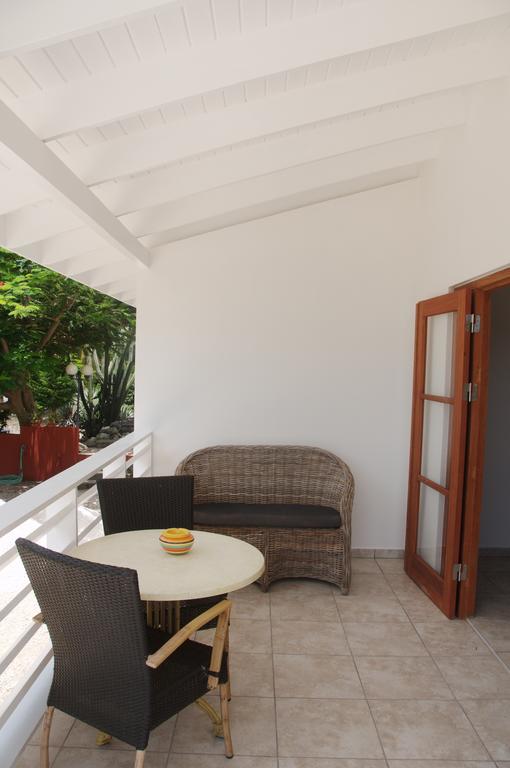 Bantopa Apartments Willemstad Bilik gambar