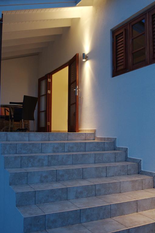 Bantopa Apartments Willemstad Bilik gambar