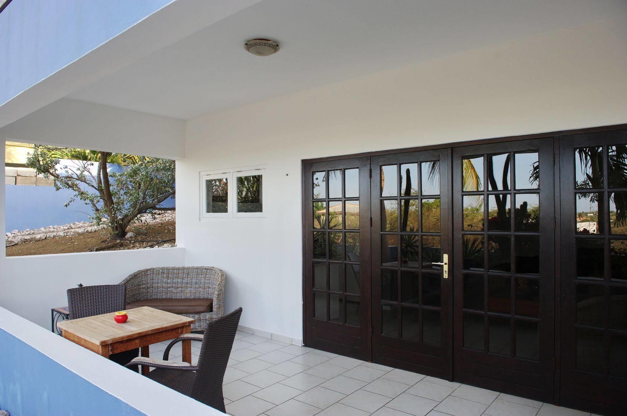 Bantopa Apartments Willemstad Luaran gambar